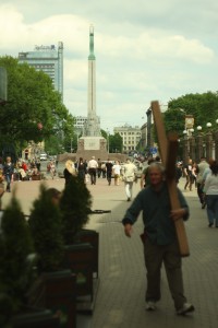 Carrying the cross in Riga